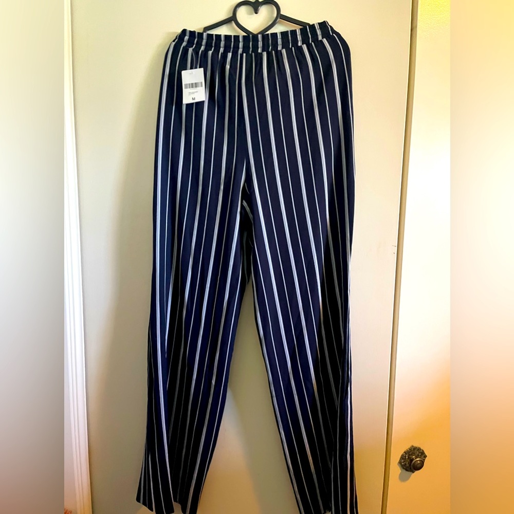Forever 21 Stripe pants NWT 🔥with pockets on d sides ✅